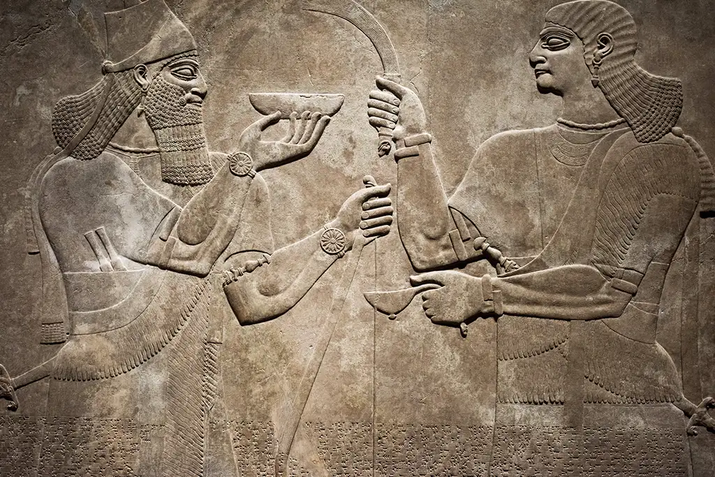 Лечение зубной боли в древности: виноваты черви? Как лечили?